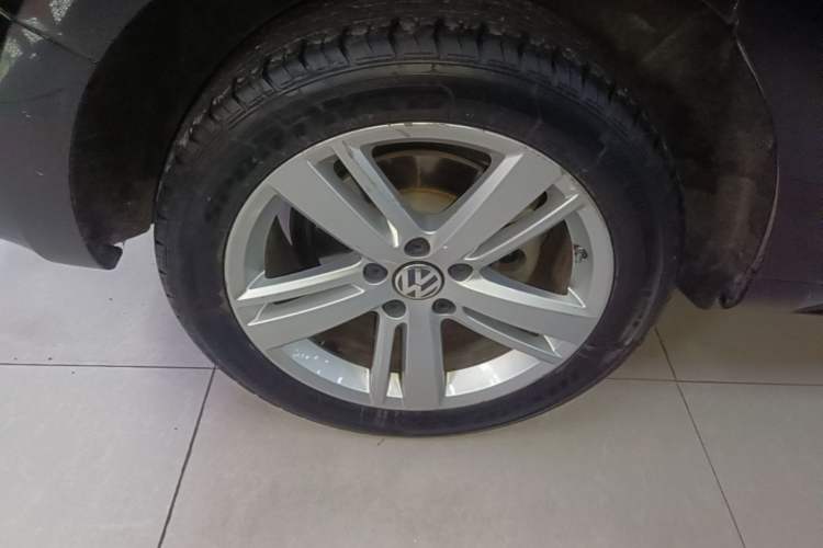 Used Volkswagen Sharan 2015 1.8TSI Comfort Model Exterior 5