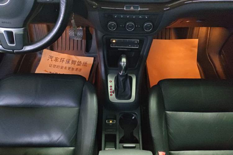 Used Volkswagen Sharan 2015 1.8TSI Comfort Model Gear Lever