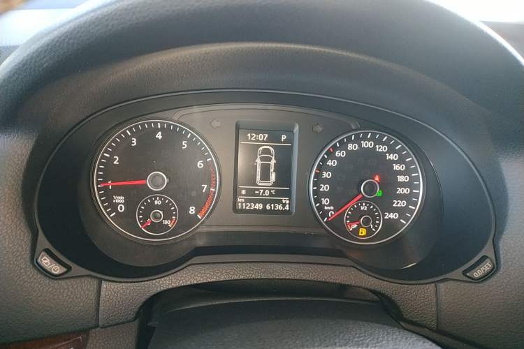 Used Volkswagen Sharan 2015 1.8TSI Comfort Model Instrument Cluster