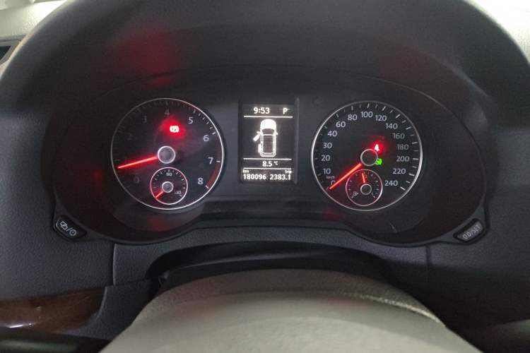 Used Volkswagen Sharan 2015 1.8TSI Comfort Model Instrument Cluster