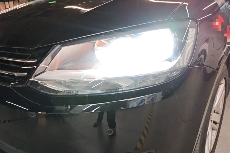 Used Volkswagen Sharan 2015 1.8TSI Comfort Model Left Front Headlight