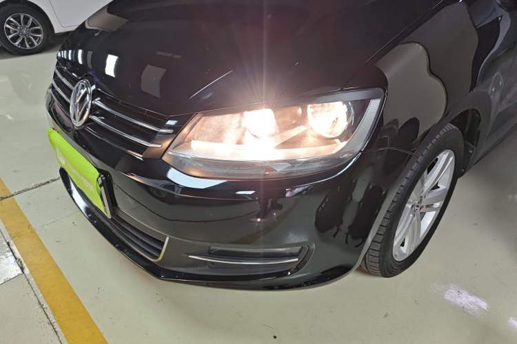 Used Volkswagen Sharan 2015 1.8TSI Comfort Model Left Front Headlight