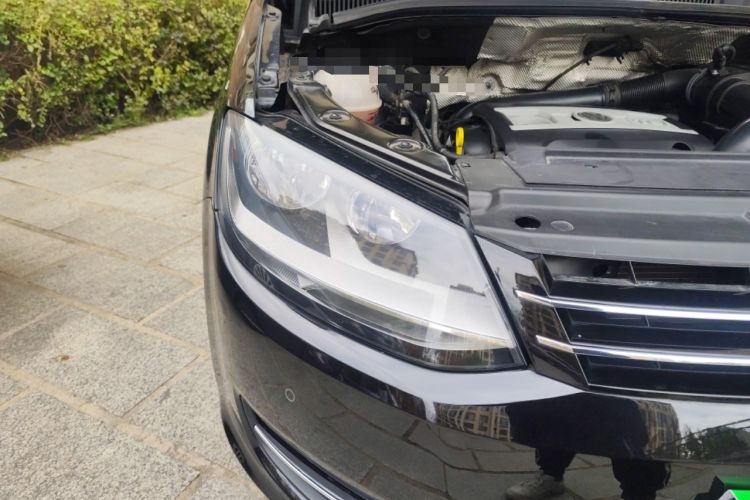 Used Volkswagen Sharan 2015 1.8TSI Comfort Model Right Front Headlight