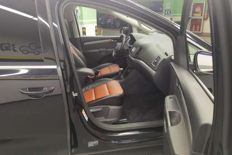 Used Volkswagen Sharan 2015 1.8TSI Comfort Model Right Front Seat