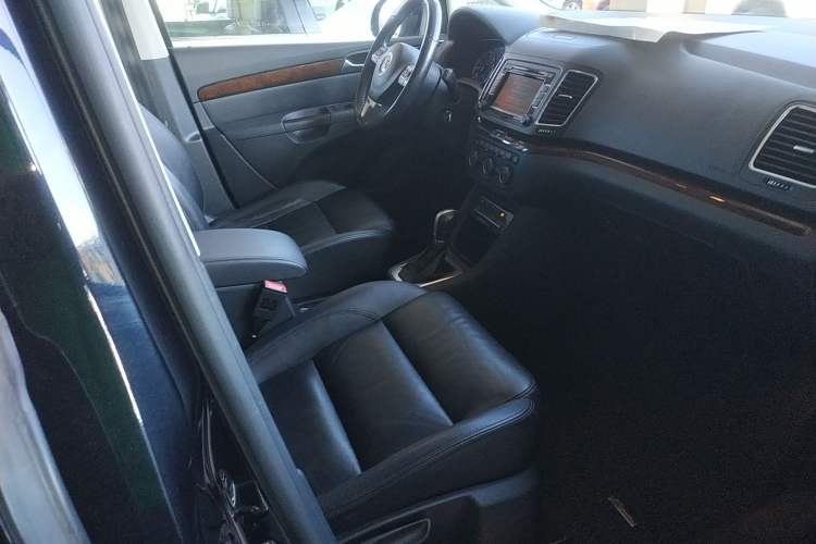 Used Volkswagen Sharan 2015 1.8TSI Comfort Model Right Front Seat