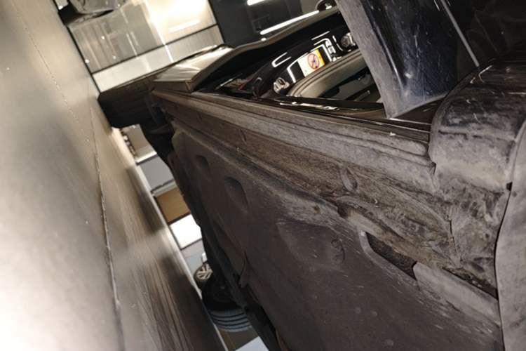 Used Volkswagen Sharan 2015 1.8TSI Comfort Model Right Side Sill
