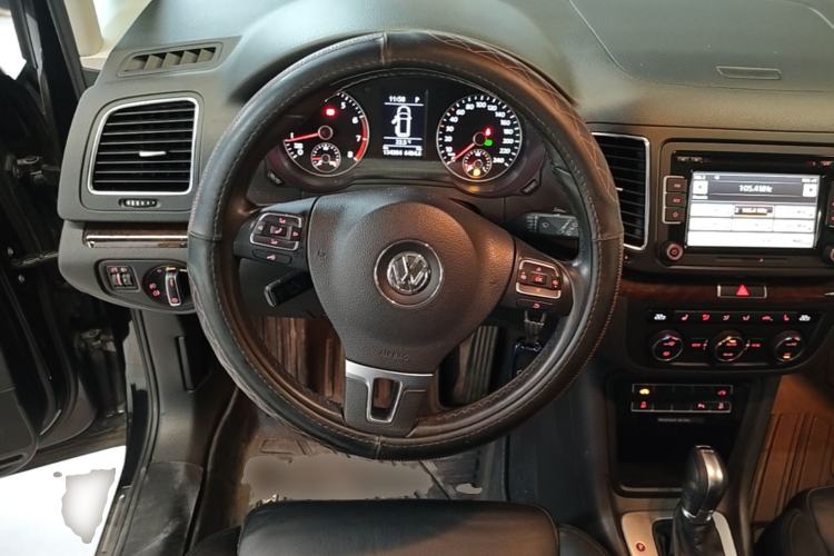 Used Volkswagen Sharan 2015 1.8TSI Comfort Model Steering Wheel