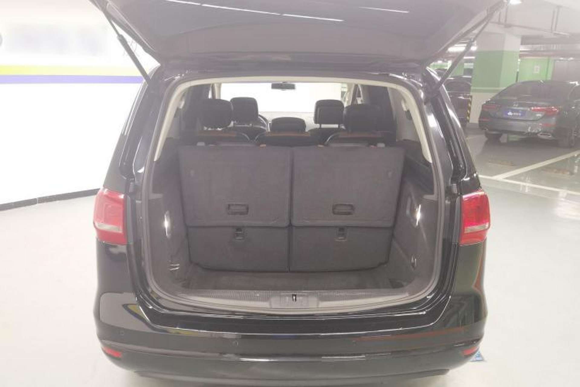Used Volkswagen Sharan 2015 1.8TSI Comfort Model Trunk