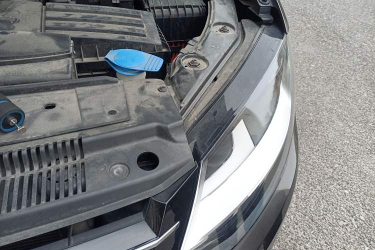 Used Volkswagen Sharan 2015 1.8TSI Comfort Model Engine Bay Left