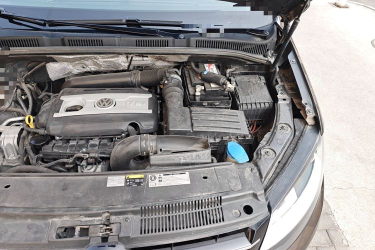 Used Volkswagen Sharan 2015 1.8TSI Comfort Model Engine Bay Left