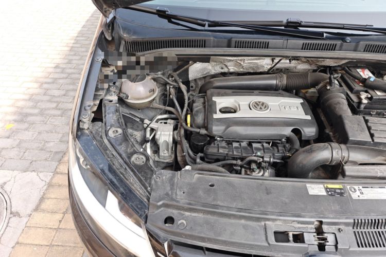 Used Volkswagen Sharan 2015 1.8TSI Comfort Model Engine Bay Right