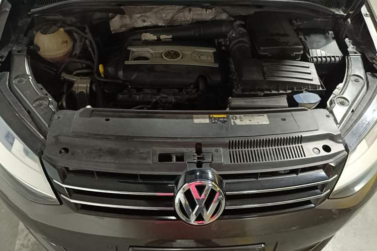 Used Volkswagen Sharan 2015 1.8TSI Comfort Model Engine Bay