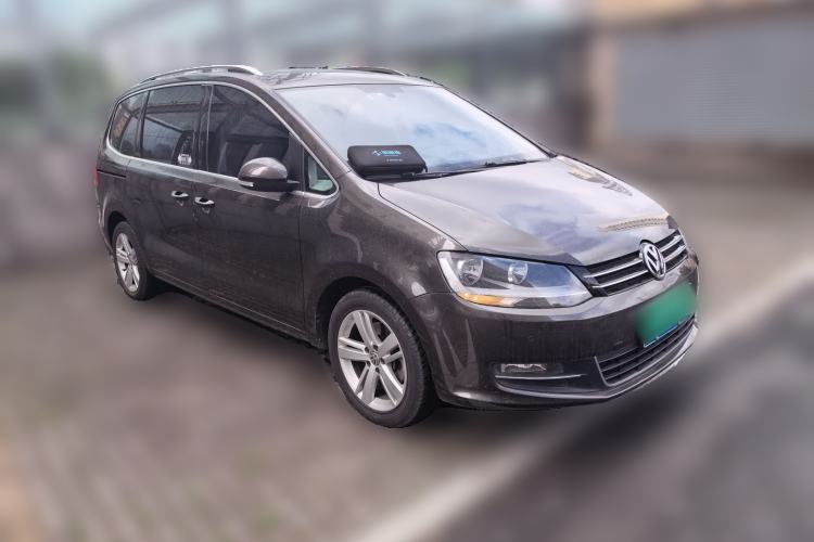 Used Volkswagen Sharan 2015 1.8TSI Comfort Model Front Right 45 Deg