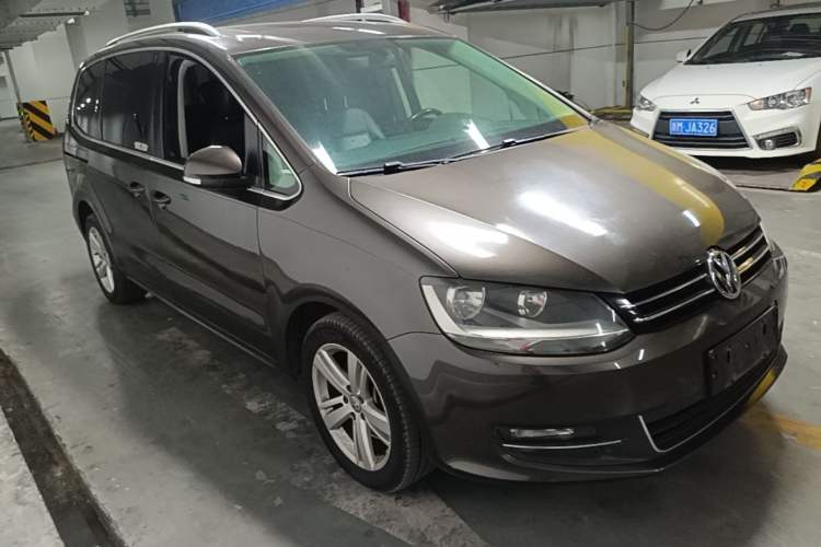 Used Volkswagen Sharan 2015 1.8TSI Comfort Model Front Right 45 Deg