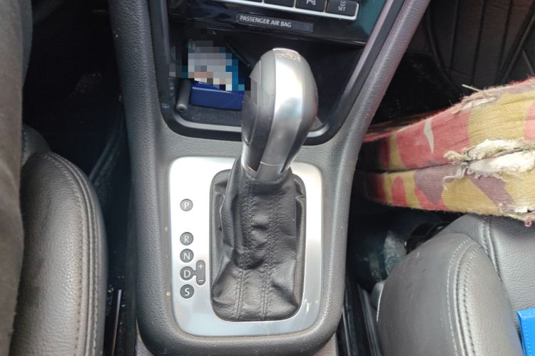 Used Volkswagen Sharan 2015 1.8TSI Comfort Model Gear Lever