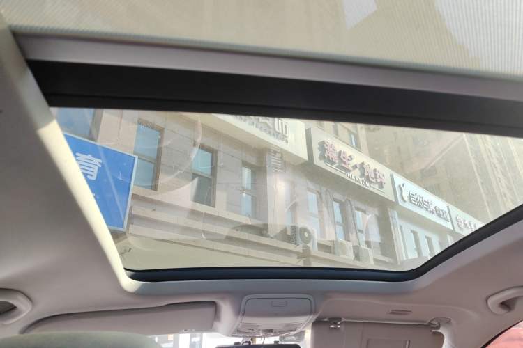 Used Volkswagen Sharan 2015 1.8TSI Comfort Model Headliner