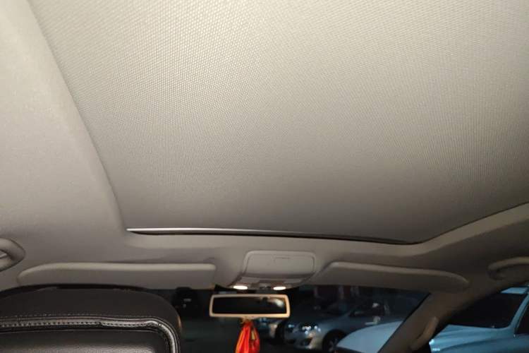 Used Volkswagen Sharan 2015 1.8TSI Comfort Model Headliner