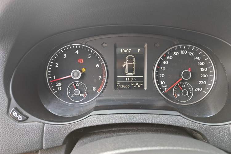 Used Volkswagen Sharan 2015 1.8TSI Comfort Model Instrument Cluster