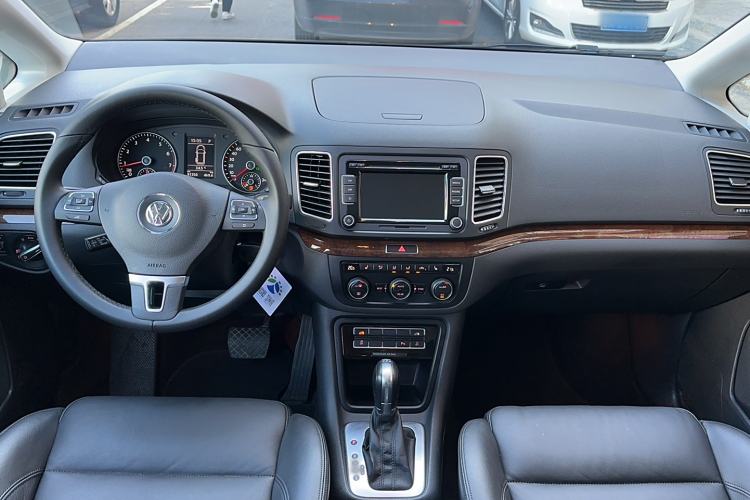 Used Volkswagen Sharan 2015 1.8TSI Comfort Model Interior 3