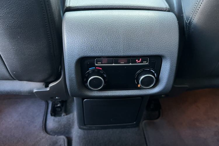 Used Volkswagen Sharan 2015 1.8TSI Comfort Model Interior 4