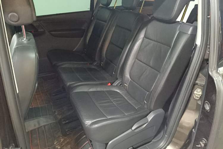 Used Volkswagen Sharan 2015 1.8TSI Comfort Model Left Rear Seat