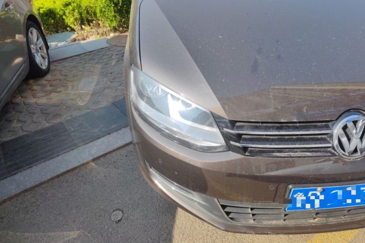 Used Volkswagen Sharan 2015 1.8TSI Comfort Model Right Front Headlight