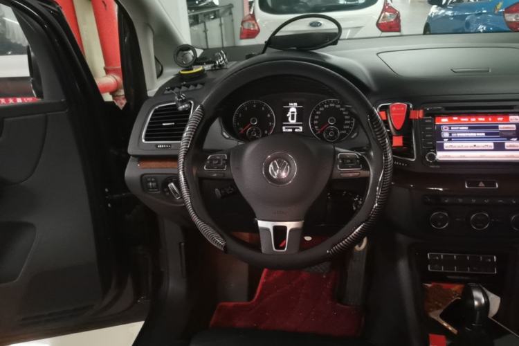 Used Volkswagen Sharan 2015 1.8TSI Comfort Model Steering Wheel
