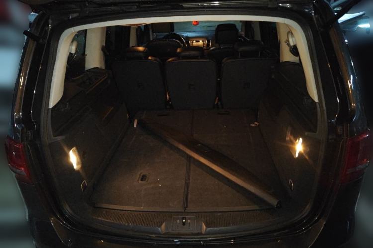 Used Volkswagen Sharan 2015 1.8TSI Comfort Model Trunk