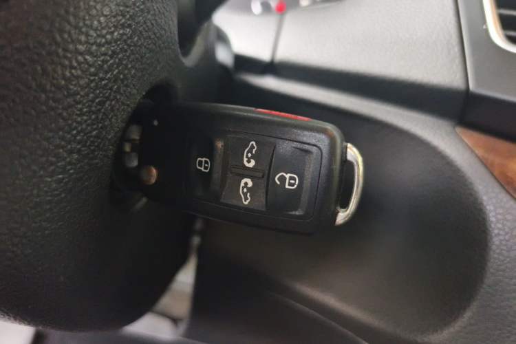Used Volkswagen Sharan 2015 1.8TSI Comfort Model Vehicle Key
