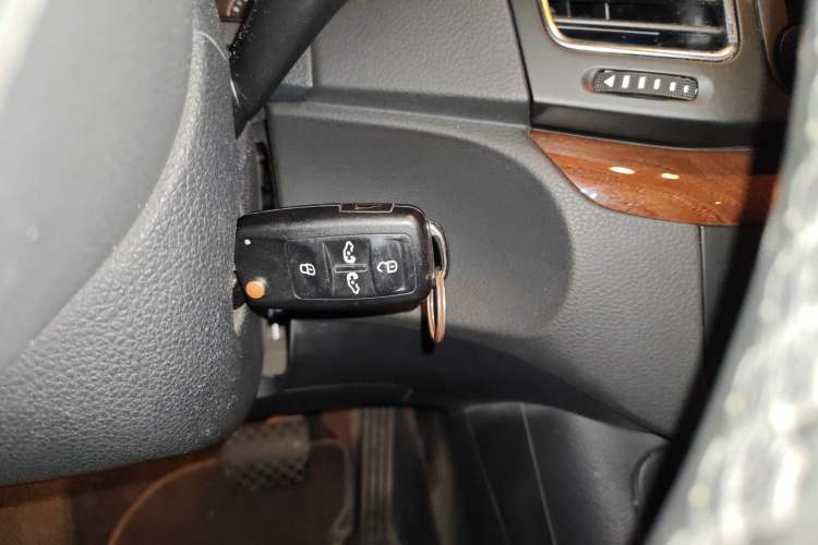 Used Volkswagen Sharan 2015 1.8TSI Comfort Model Vehicle Key