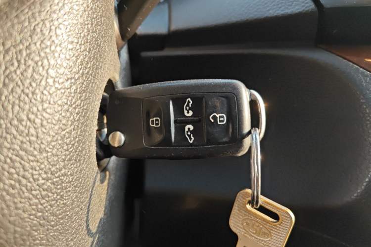 Used Volkswagen Sharan 2015 1.8TSI Comfort Model Vehicle Key