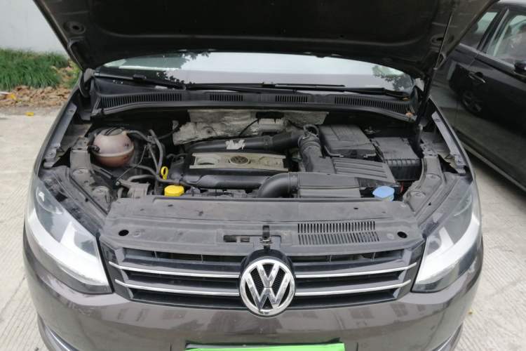 Used Volkswagen Sharan 2015 1.8TSI Comfort Model Engine Bay