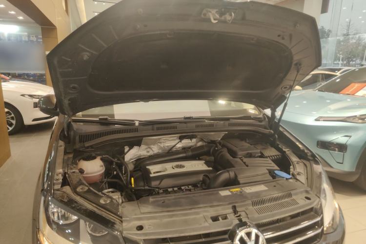 Used Volkswagen Sharan 2015 1.8TSI Comfort Model Engine Bay