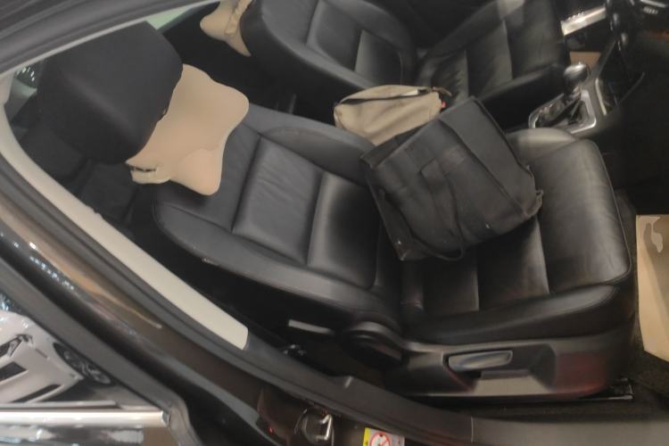 Used Volkswagen Sharan 2015 1.8TSI Comfort Model Right Front Seat