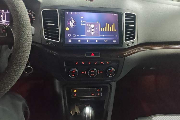 Used Volkswagen Sharan 2015 1.8TSI Comfort Model Audio And AC Panel