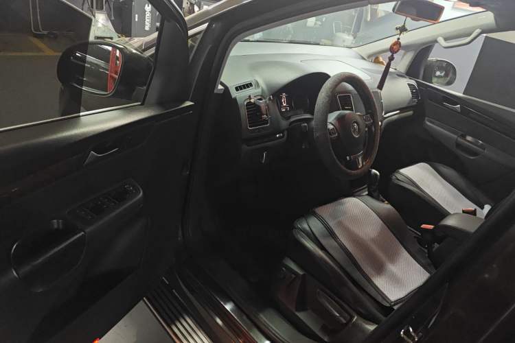 Used Volkswagen Sharan 2015 1.8TSI Comfort Model Driver Seat