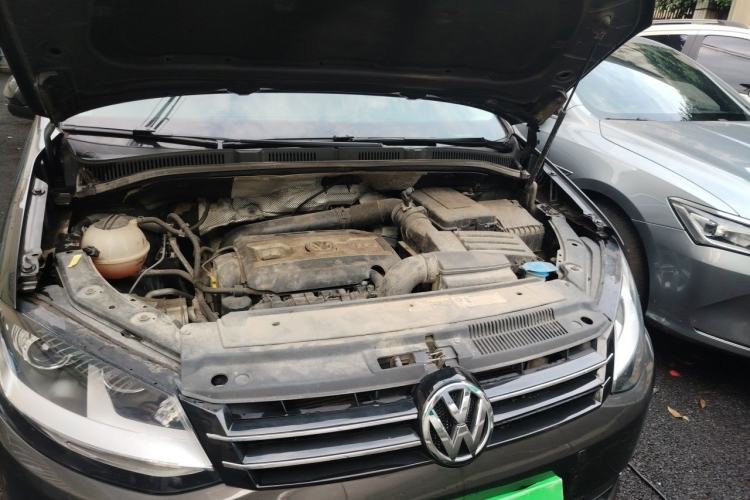 Used Volkswagen Sharan 2015 1.8TSI Comfort Model Engine Bay