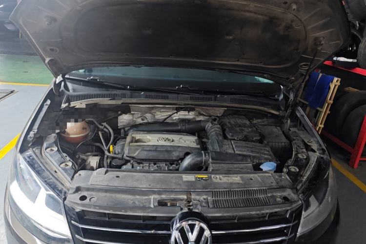 Used Volkswagen Sharan 2015 1.8TSI Comfort Model Engine Bay
