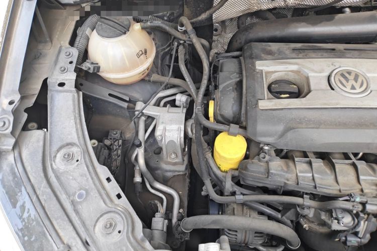 Used Volkswagen Sharan 2015 1.8TSI Comfort Model Engine Bay Right