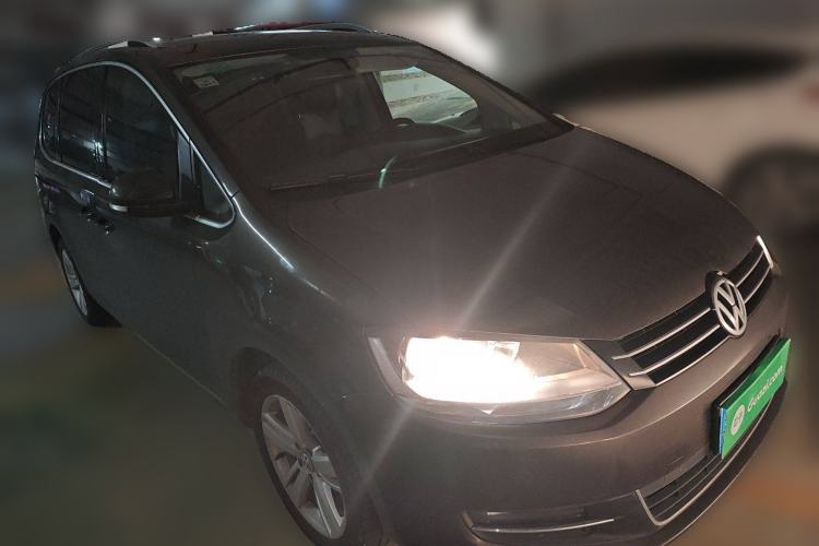 Used Volkswagen Sharan 2015 1.8TSI Comfort Model Front Right 45 Deg