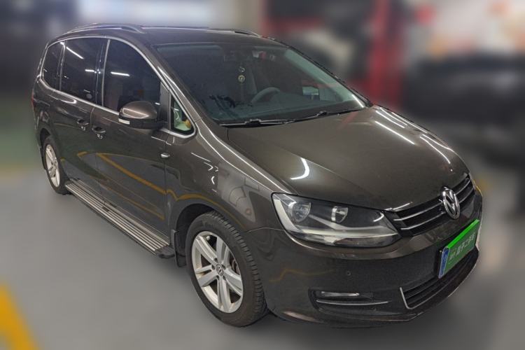 Used Volkswagen Sharan 2015 1.8TSI Comfort Model Front Right 45 Deg