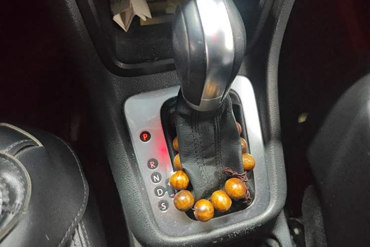 Used Volkswagen Sharan 2015 1.8TSI Comfort Model Gear Lever