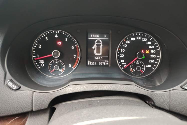 Used Volkswagen Sharan 2015 1.8TSI Comfort Model Instrument Cluster