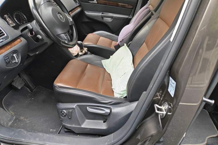 Used Volkswagen Sharan 2015 1.8TSI Comfort Model Left Front Seat