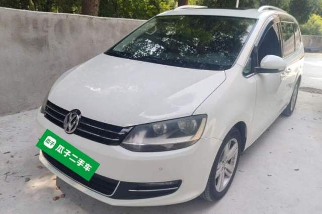 Ojetý Volkswagen Sharan 2015 1.8TSI Comfort Model