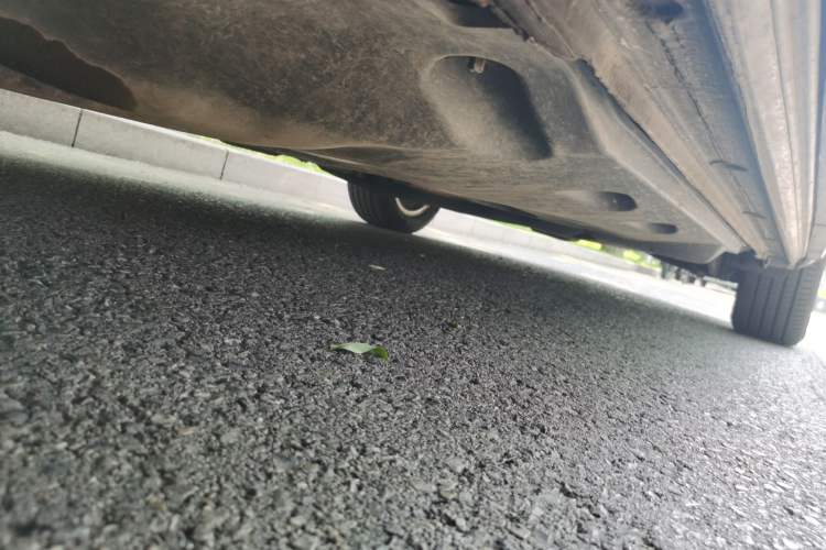 Used Volkswagen Sharan  Chassis Front Left