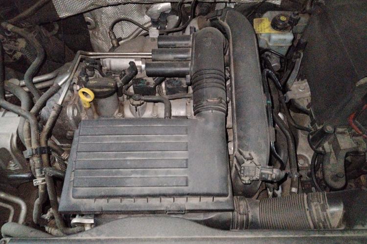 Used Volkswagen Sharan 2016 280TSI Enjoyment Model 7-Seater Engine Bay