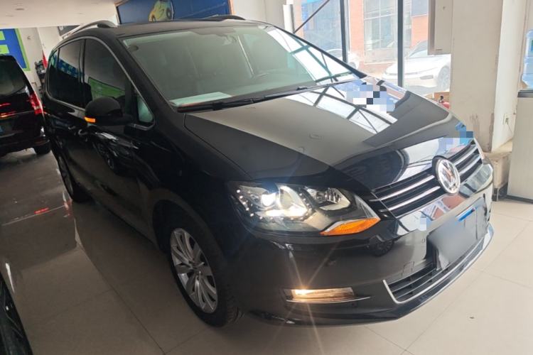 Used Volkswagen Sharan 2016 380TSI Luxury 7-Seater Front Right 45 Deg