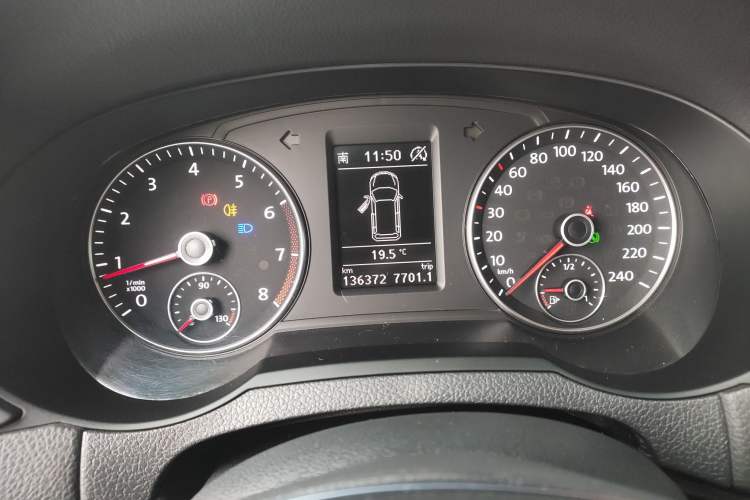 Used Volkswagen Sharan 2016 380TSI Luxury 7-Seater Instrument Cluster