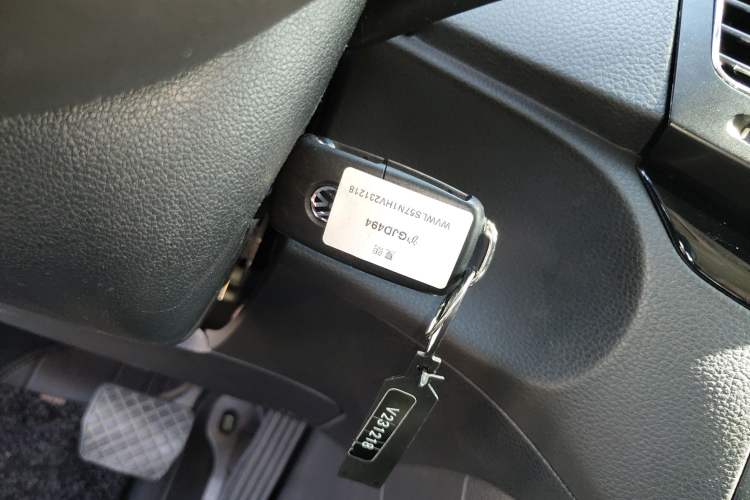 Used Volkswagen Sharan 2016 380TSI Luxury 7-Seater Interior 1